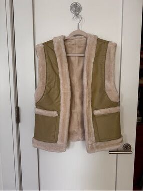 WeWoreWhat Olive Green and Cream Faux Shearling Vest